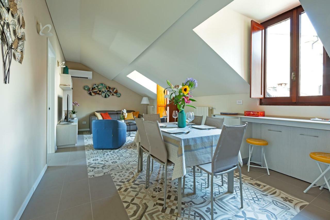 Ferienwohnung Renovated Penthouse Duomo & Via Torino Mailand Exterior foto